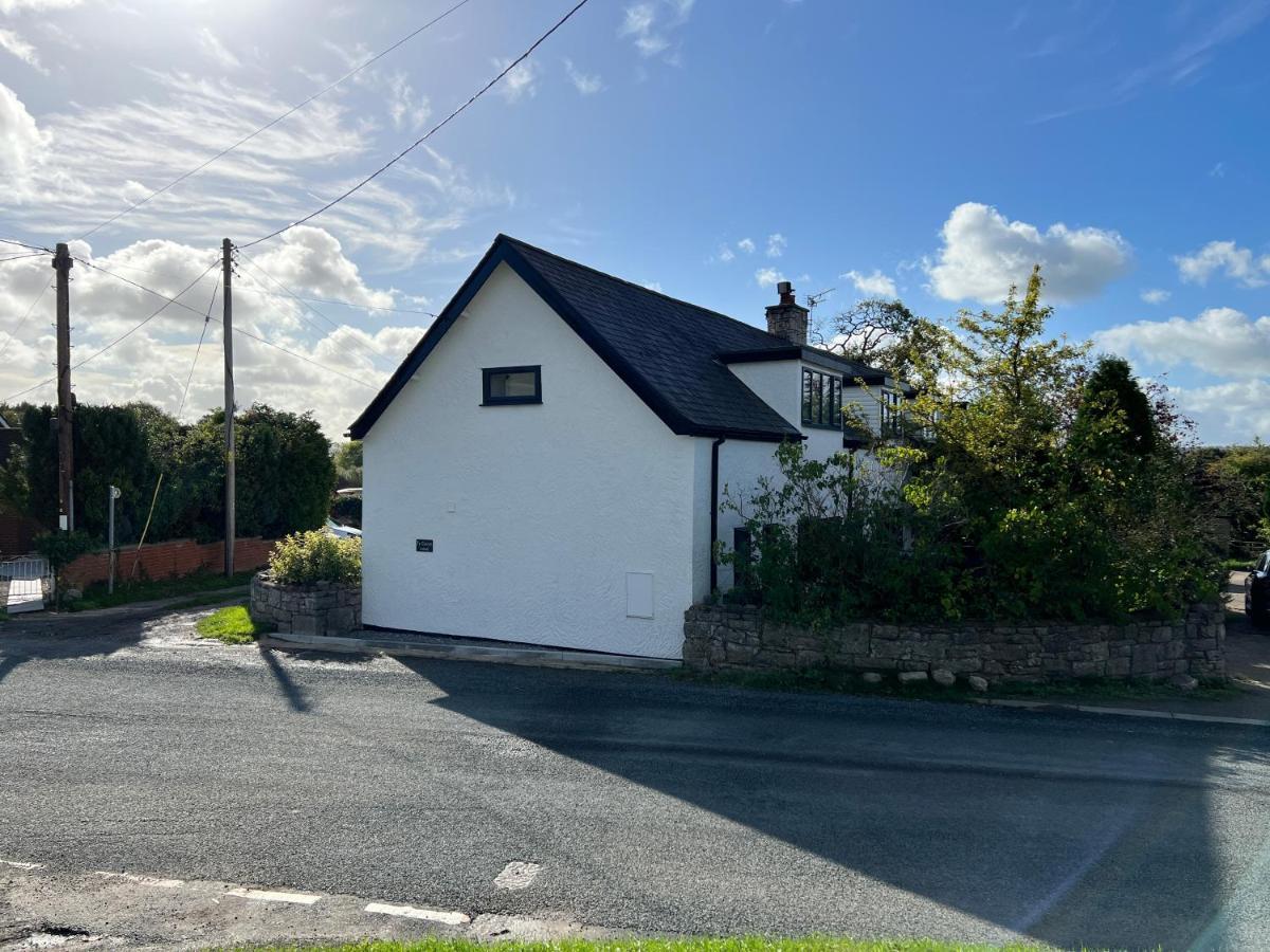 Ty Gwyn Holiday Cottage - Llanbedr Dyffryn Clwyd - Ruthin Экстерьер фото