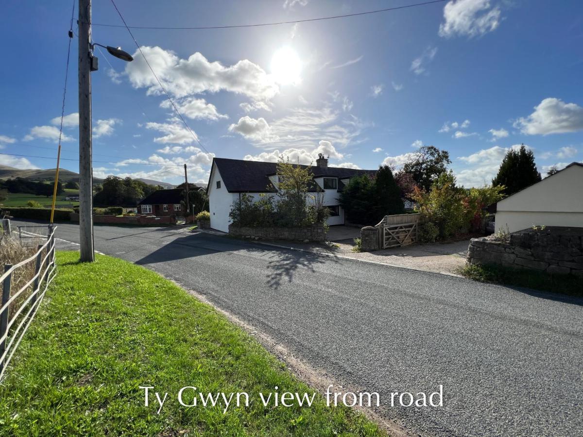 Ty Gwyn Holiday Cottage - Llanbedr Dyffryn Clwyd - Ruthin Экстерьер фото